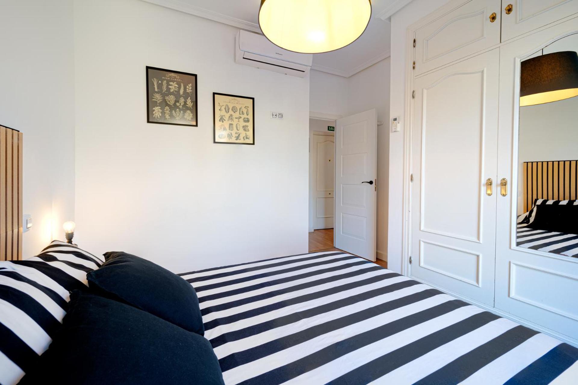 Apartament Glorieta Puerta de Toledo Madrid Habitación foto